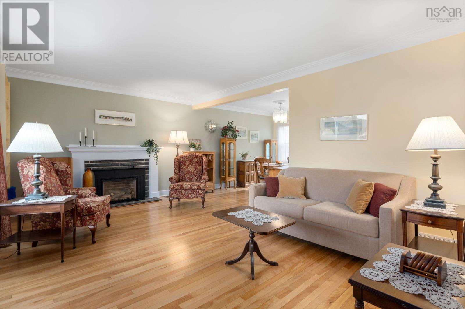 36 Mount Pleasant Avenue, Dartmouth, Nova Scotia  B3A 3T4 - Photo 3 - 202506001