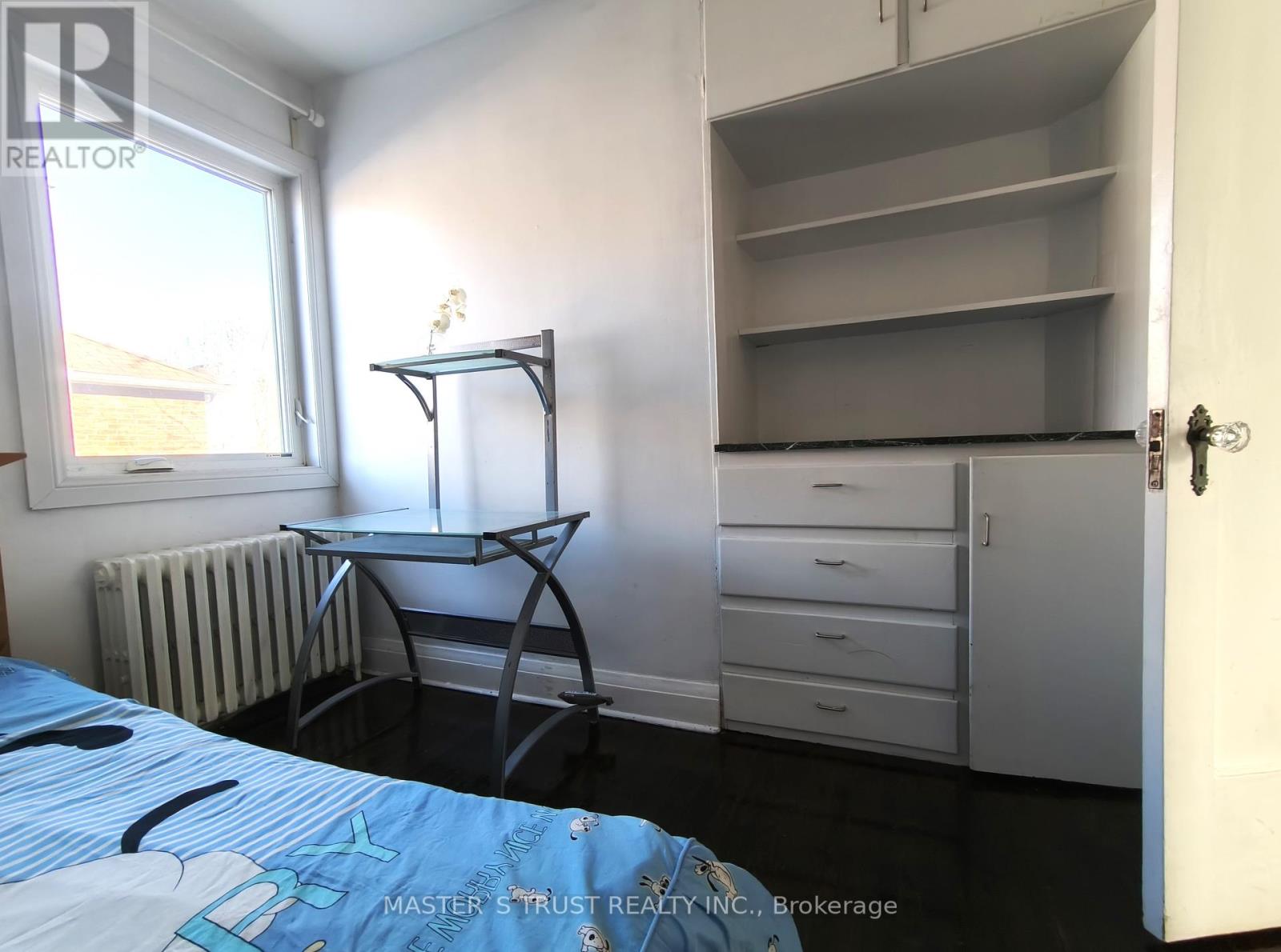 623 O' Connor Drive, Toronto, Ontario  M4C 3A5 - Photo 14 - E12026800