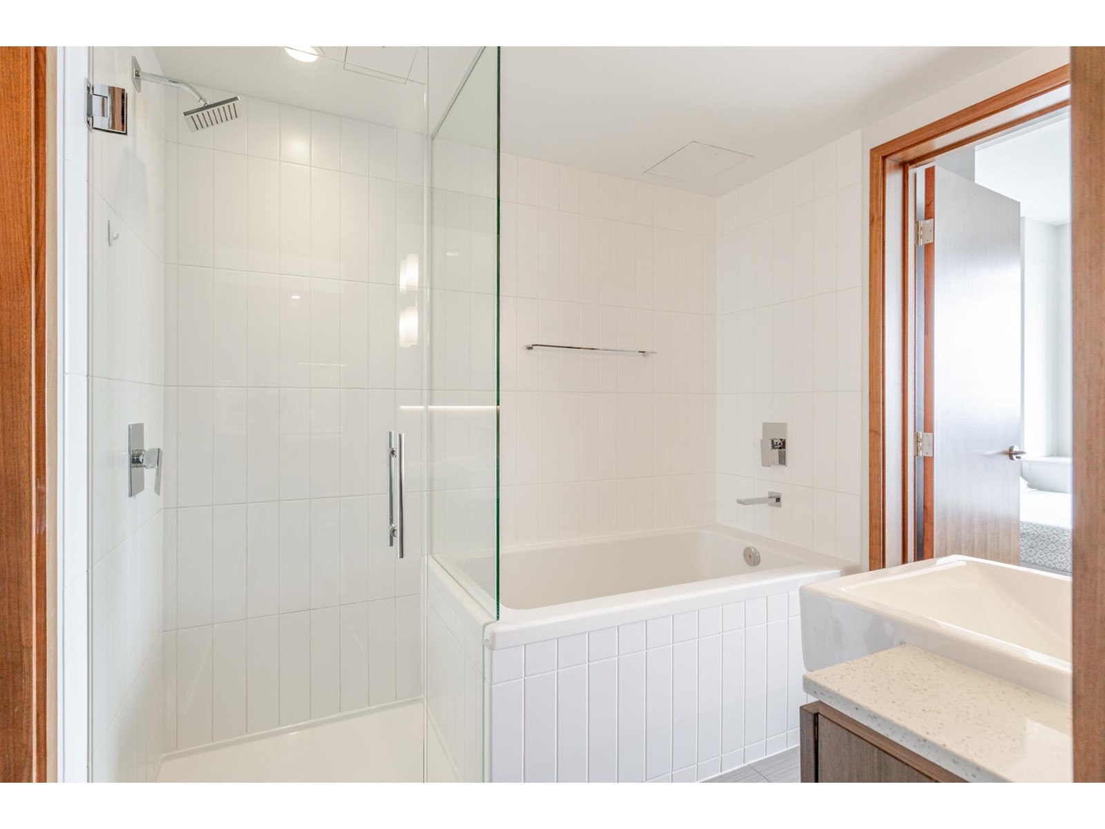 4004 13495 Central Avenue, Surrey, British Columbia  V3T 0K2 - Photo 19 - R2982651
