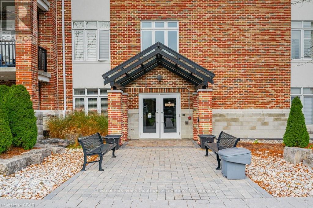 C305 - 65 Bayberry Drive, Guelph (Village By The Arboretum), Ontario  N1G 5K8 - Photo 2 - X11822657