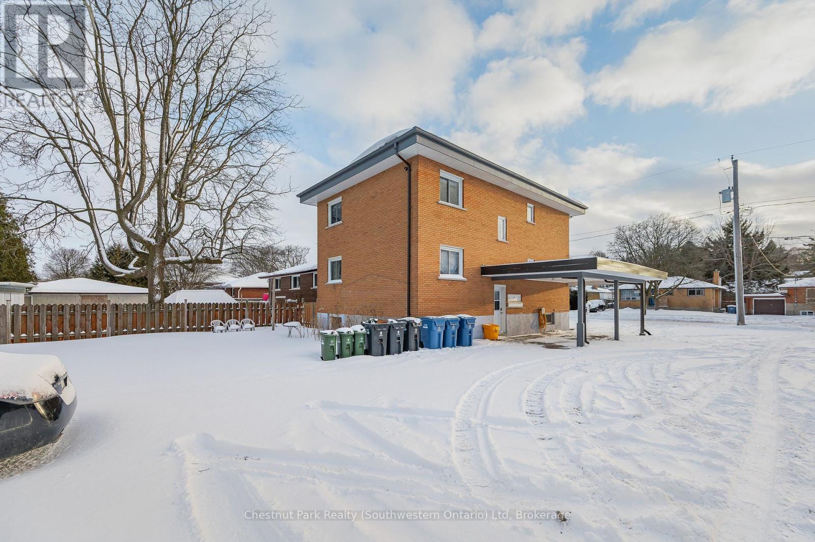 201 Alma Street N, Guelph, Ontario  N1H 5X9 - Photo 2 - X11948258