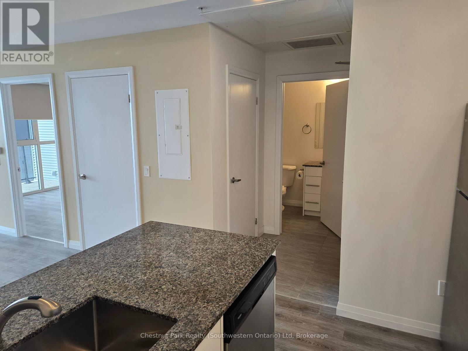 2801 - 60 Charles Street W, Kitchener, Ontario  N2G 0C9 - Photo 10 - X11973780