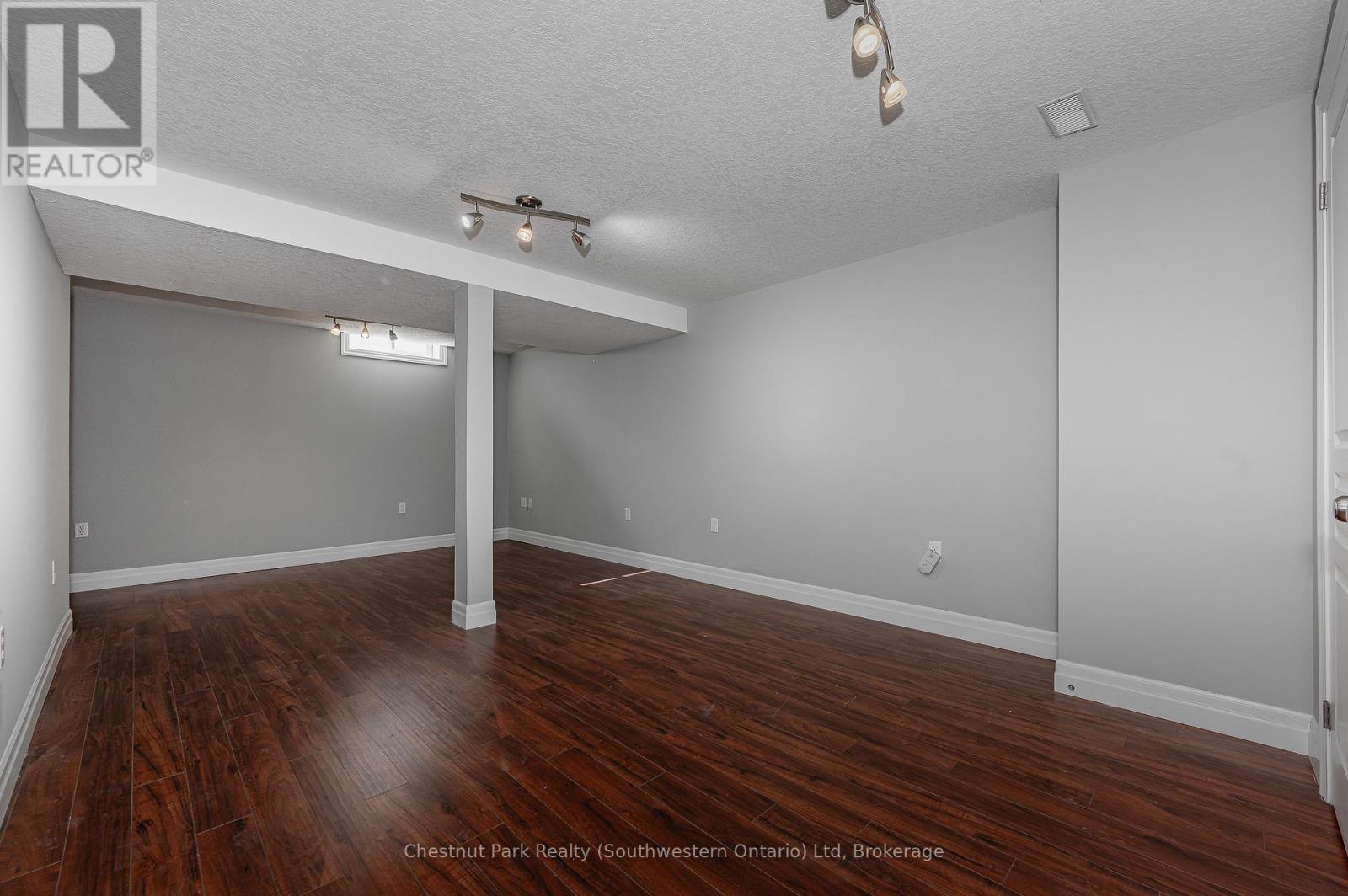 9 - 180 Marksam Road, Guelph, Ontario  N1H 8G6 - Photo 29 - X12024018