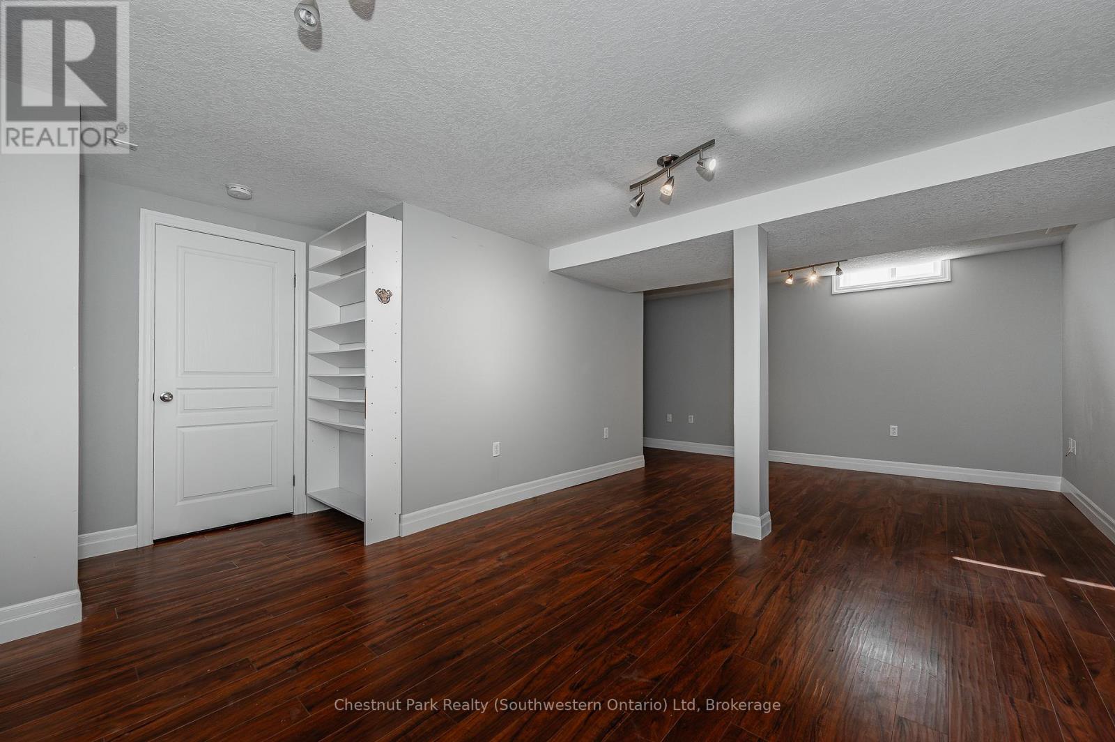 9 - 180 Marksam Road, Guelph, Ontario  N1H 8G6 - Photo 31 - X12024018