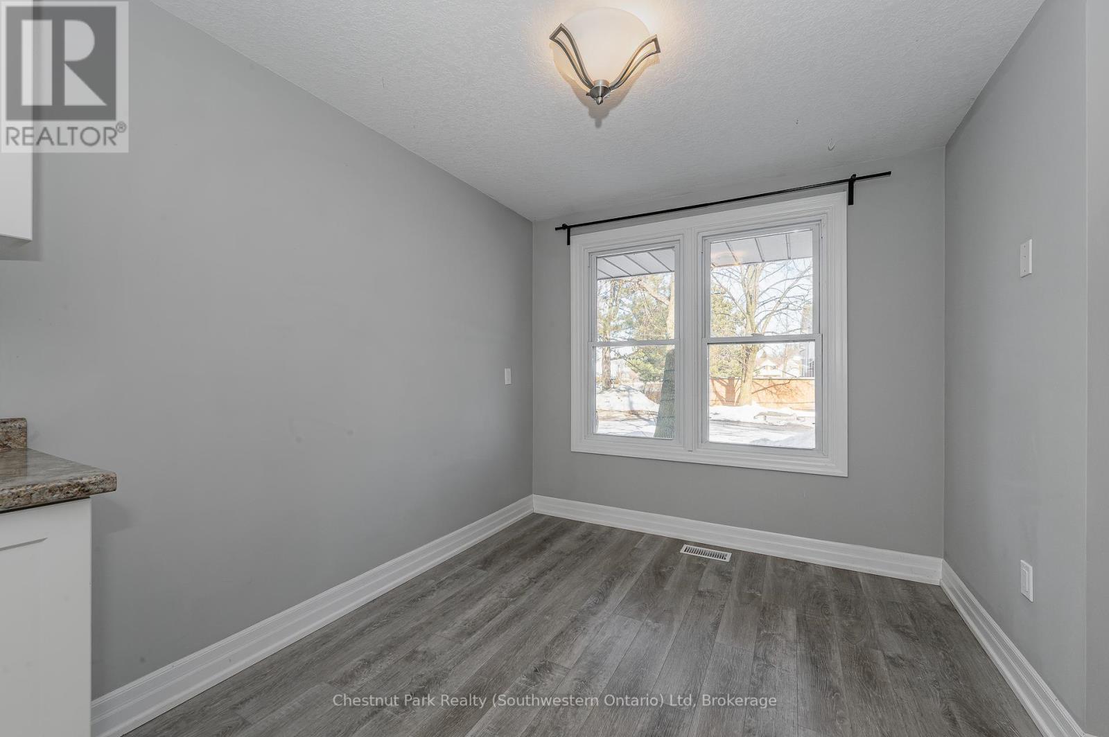 9 - 180 Marksam Road, Guelph, Ontario  N1H 8G6 - Photo 6 - X12024018