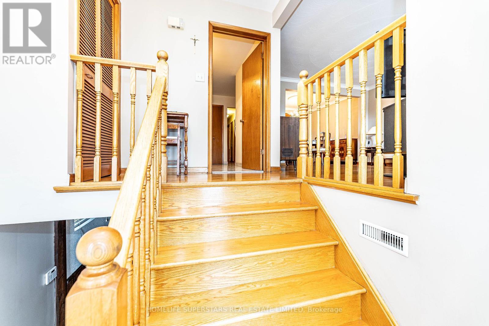 Property at 7 BENRUBIN DRIVE image 3