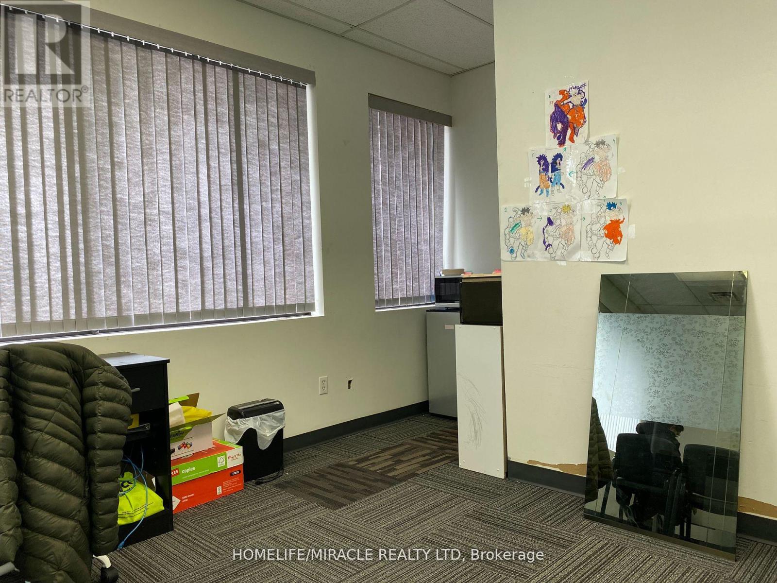 211 - 2404 Haines Road E, Mississauga, Ontario  L4Y 2B7 - Photo 8 - W12045913