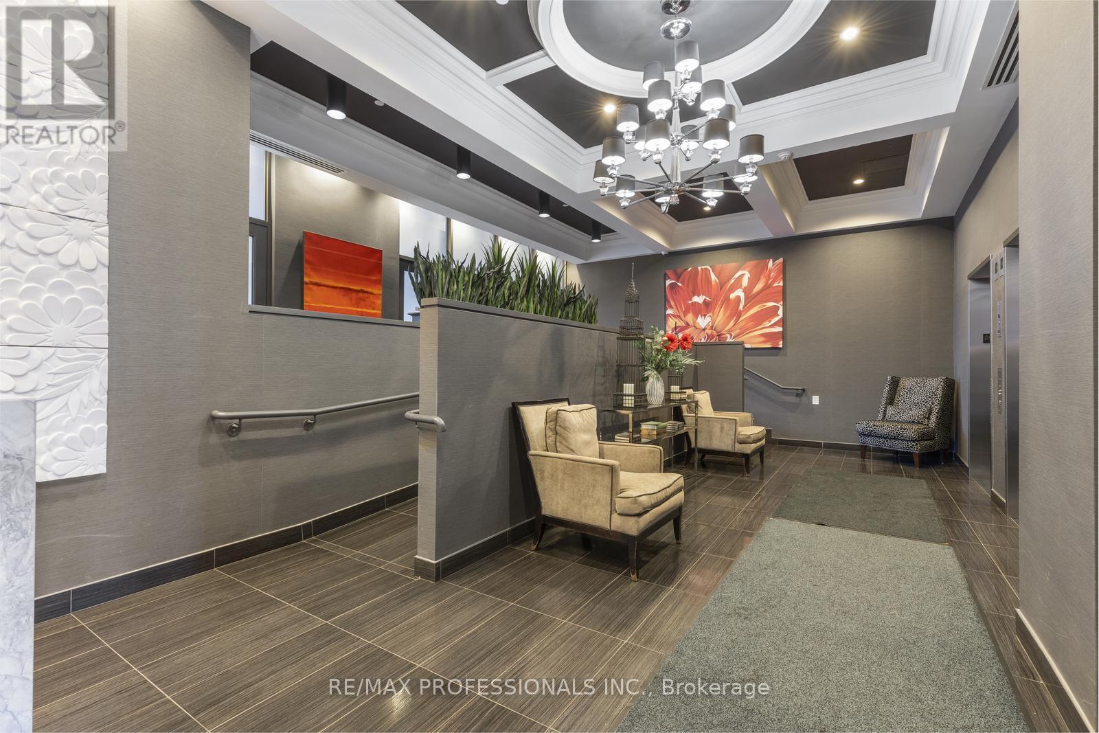 305 - 3563 Lake Shore Boulevard W, Toronto, Ontario  M8W 0A3 - Photo 24 - W12045916