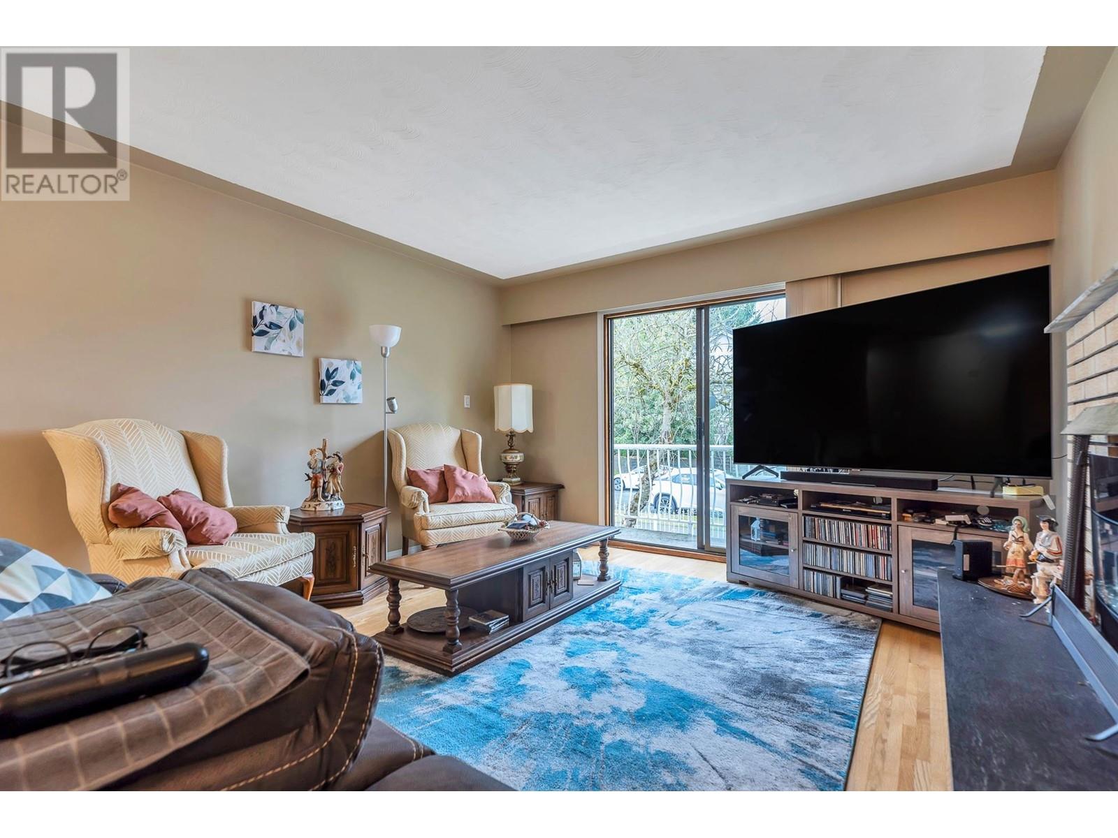 2431 Parker Street, Vancouver, British Columbia  V5K 2S9 - Photo 7 - R2966200