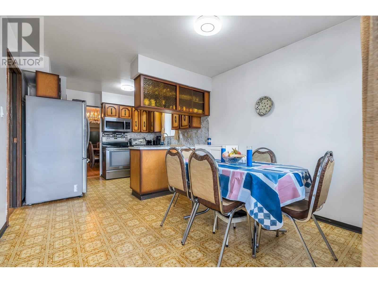 2431 Parker Street, Vancouver, British Columbia  V5K 2S9 - Photo 15 - R2966200