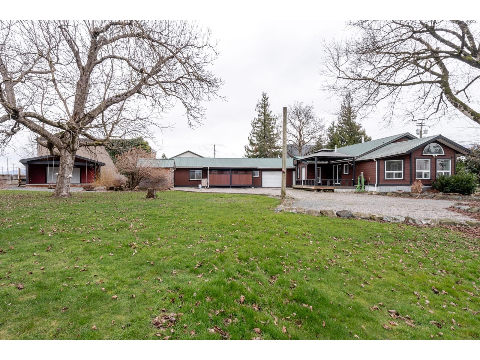 44465 South Sumas Road, Sardis West Vedder, Chilliwack, British Columbia  V2R 4B7 - Photo 4 - R2979451