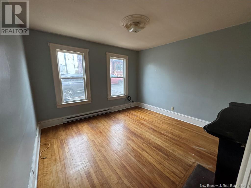Property at 321 Duke Street W image 3