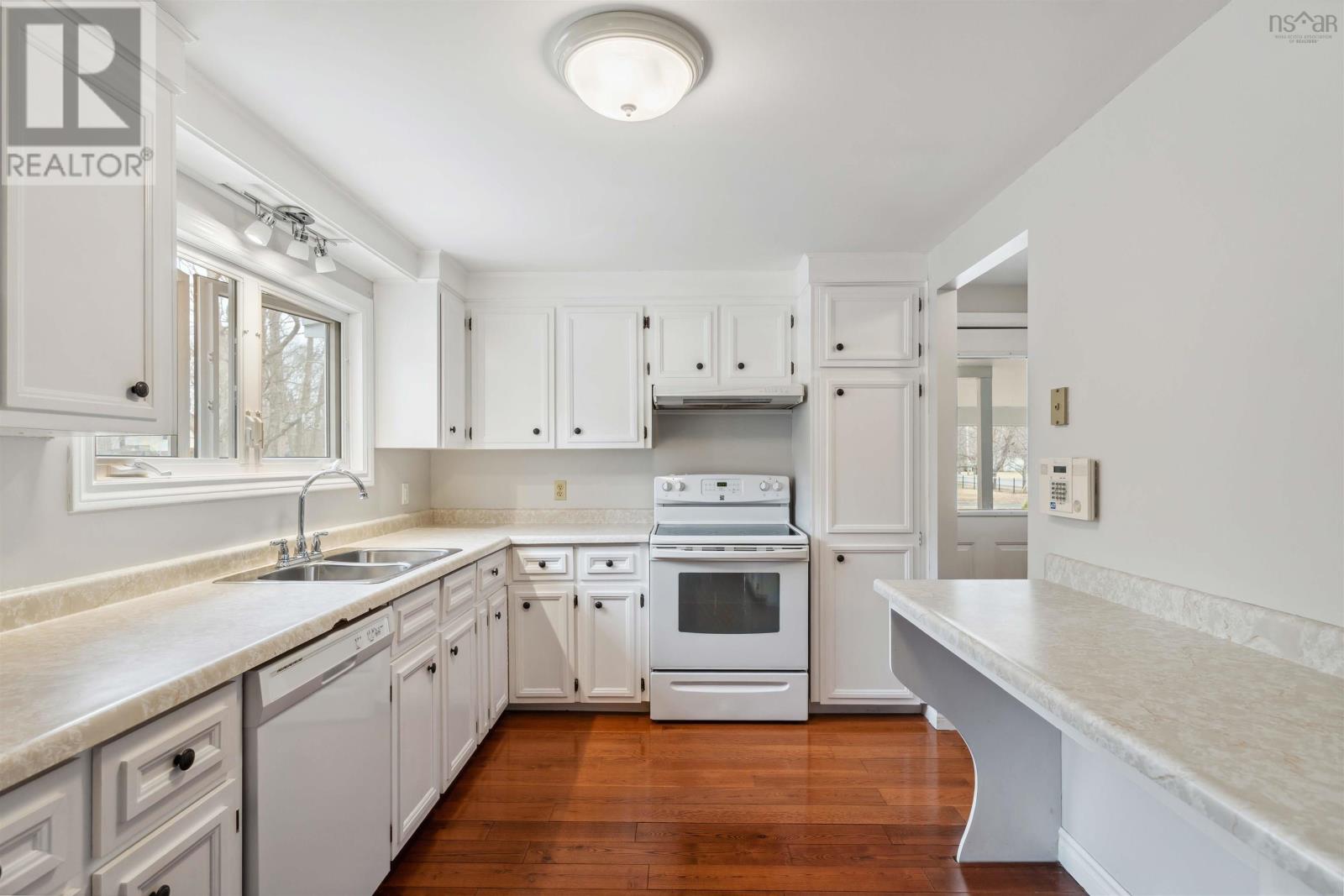 909 Main Street, Kingston, Nova Scotia  B0P 1R0 - Photo 11 - 202505973