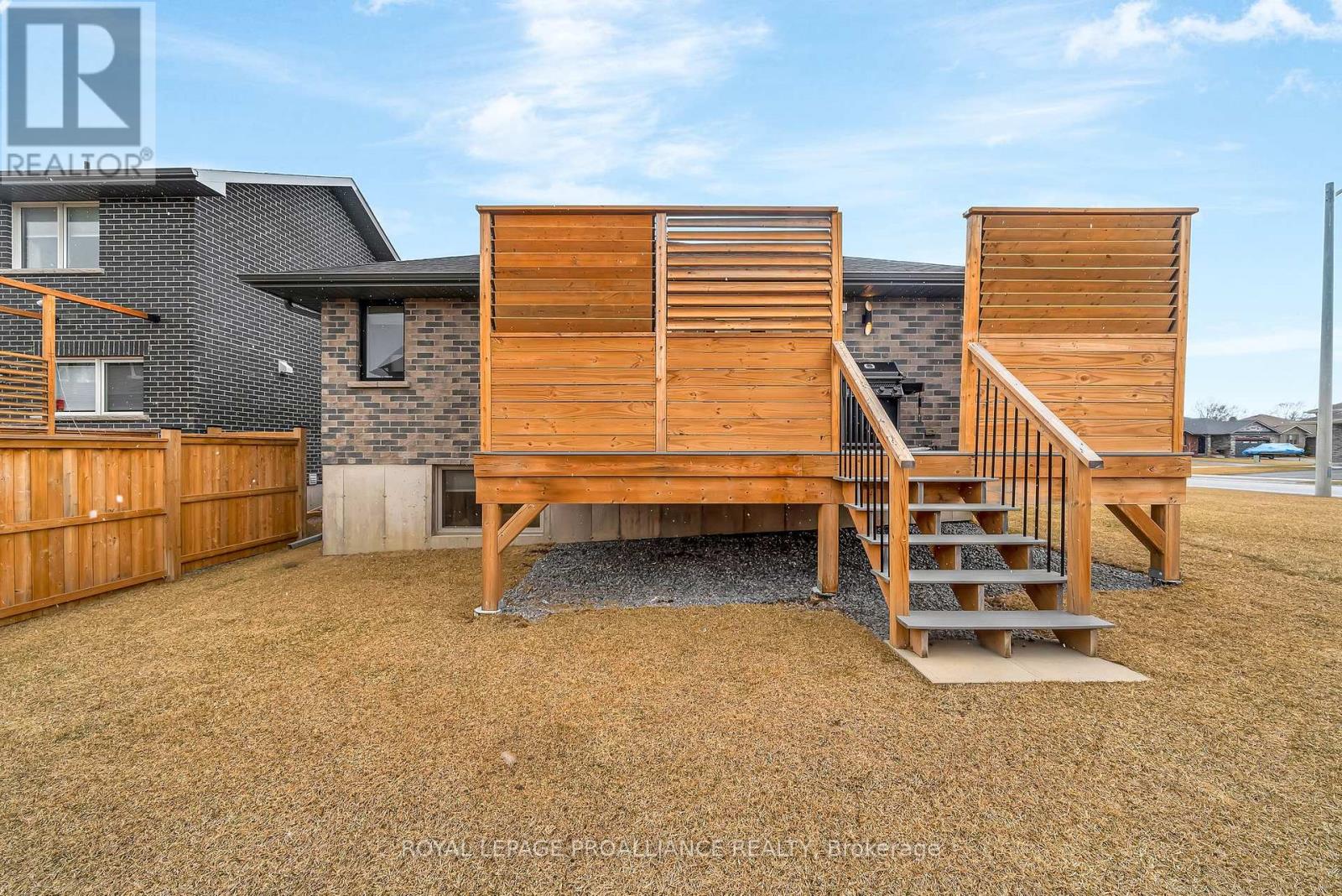 16 Perth Court, Belleville, Ontario  K8N 0G9 - Photo 34 - X12046019