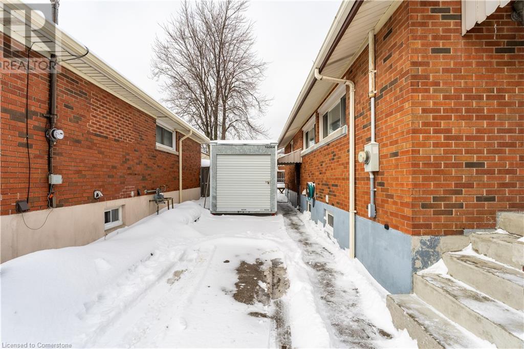 Property at 774 UPPER SHERMAN Avenue image 4