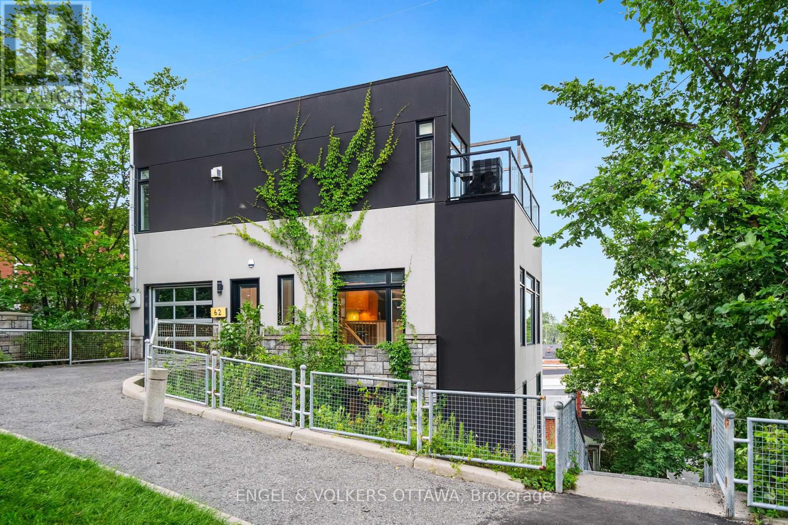 Property at 62 UPPER LORNE PLACE image 3