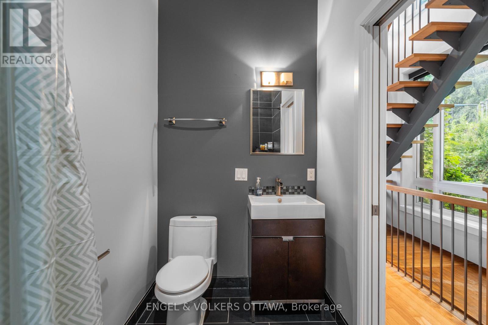62 Upper Lorne Place, Ottawa, Ontario  K1R 7G9 - Photo 32 - X12046058