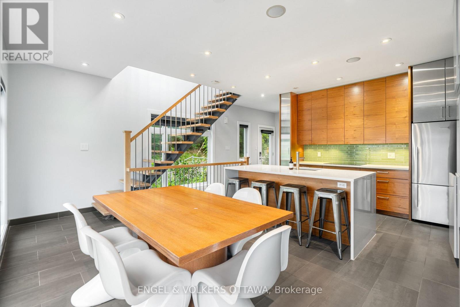 62 Upper Lorne Place, Ottawa, Ontario  K1R 7G9 - Photo 9 - X12046058