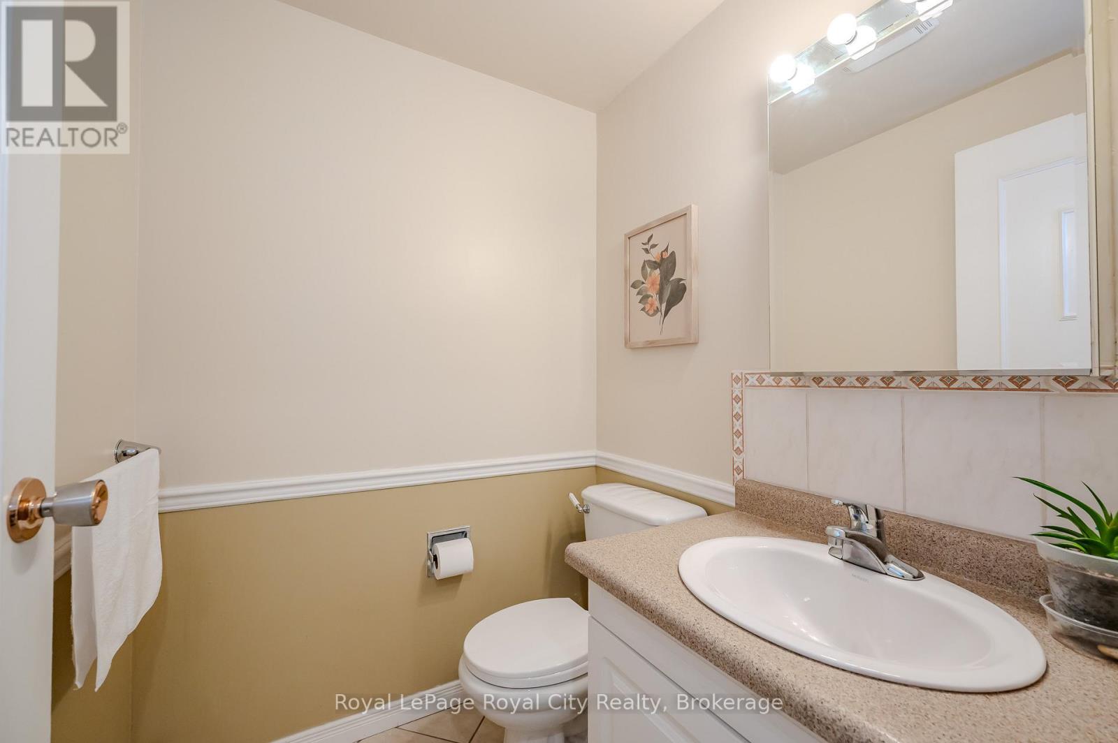 27 Shuh Avenue, Kitchener, Ontario  N2A 2Y1 - Photo 17 - X12045995