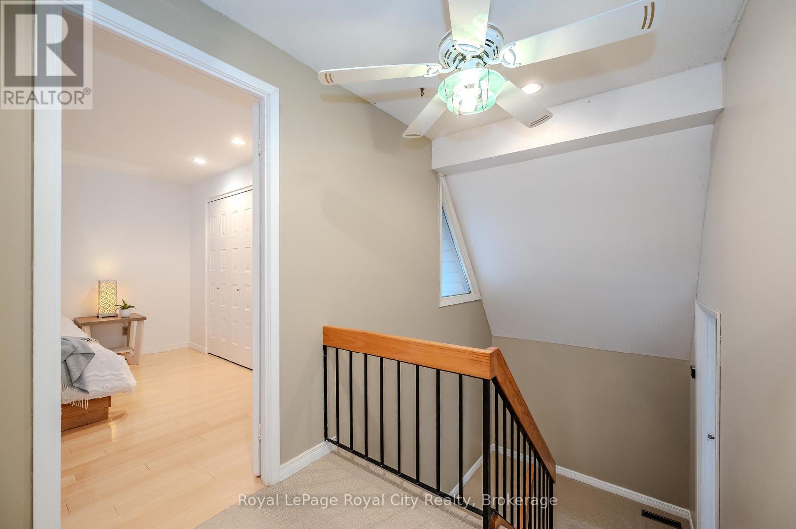 27 Shuh Avenue, Kitchener, Ontario  N2A 2Y1 - Photo 21 - X12045995