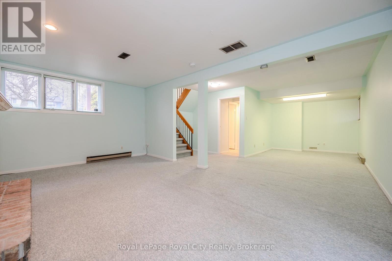 27 Shuh Avenue, Kitchener, Ontario  N2A 2Y1 - Photo 33 - X12045995