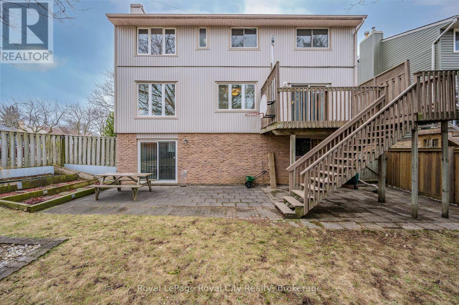 27 Shuh Avenue, Kitchener, Ontario  N2A 2Y1 - Photo 38 - X12045995
