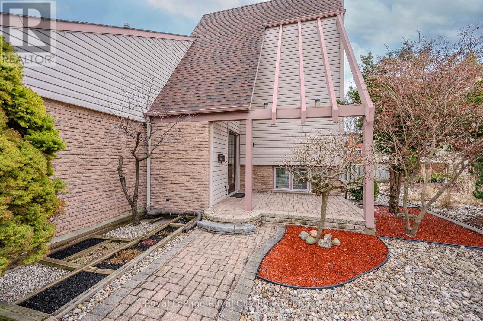 Property at 27 SHUH AVENUE image 4