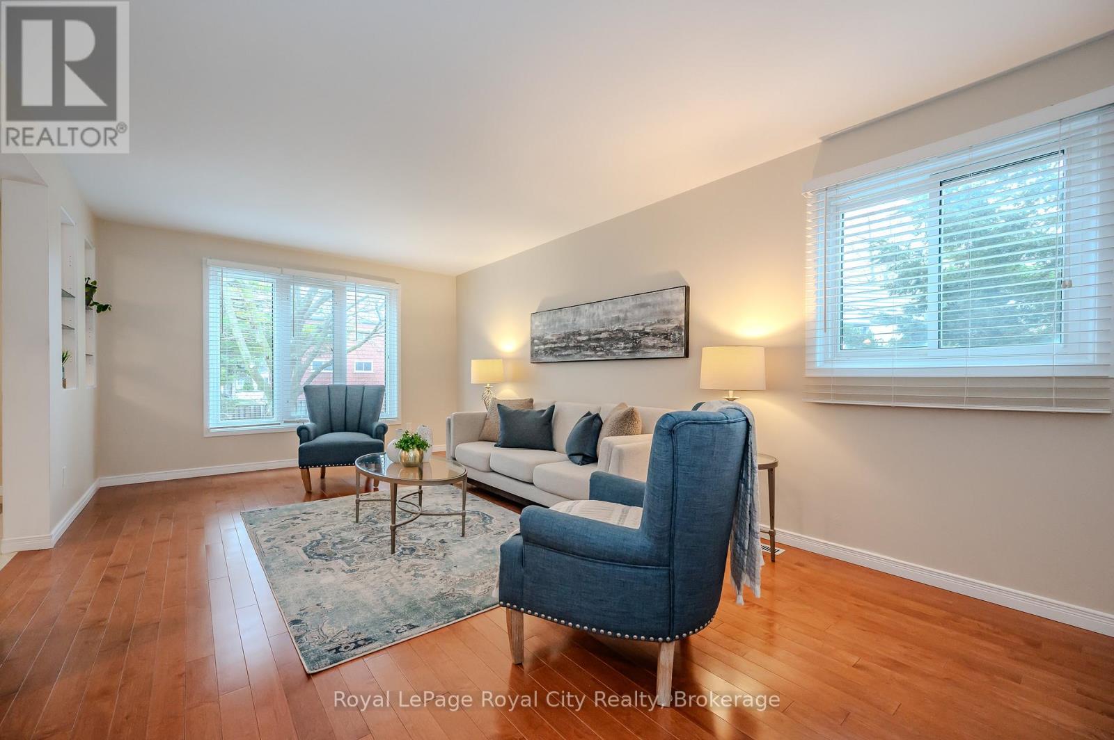 27 Shuh Avenue, Kitchener, Ontario  N2A 2Y1 - Photo 8 - X12045995