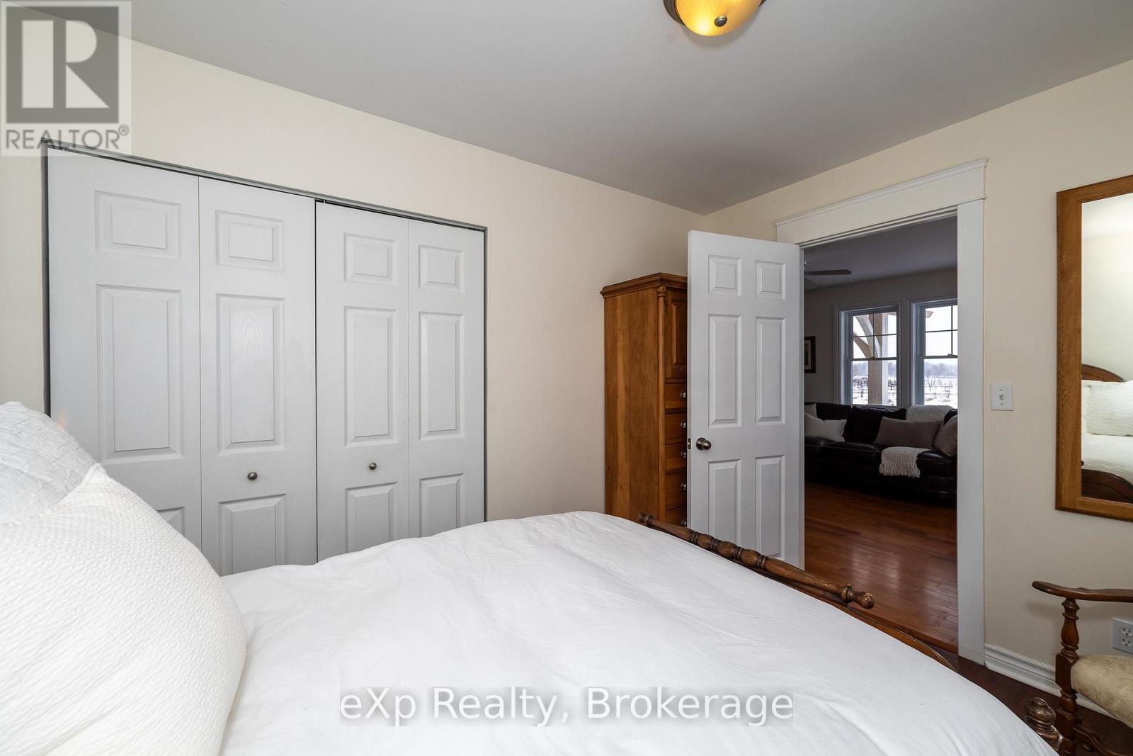 324588 27 Side Road, Meaford, Ontario  N0H 1B0 - Photo 13 - X12046043
