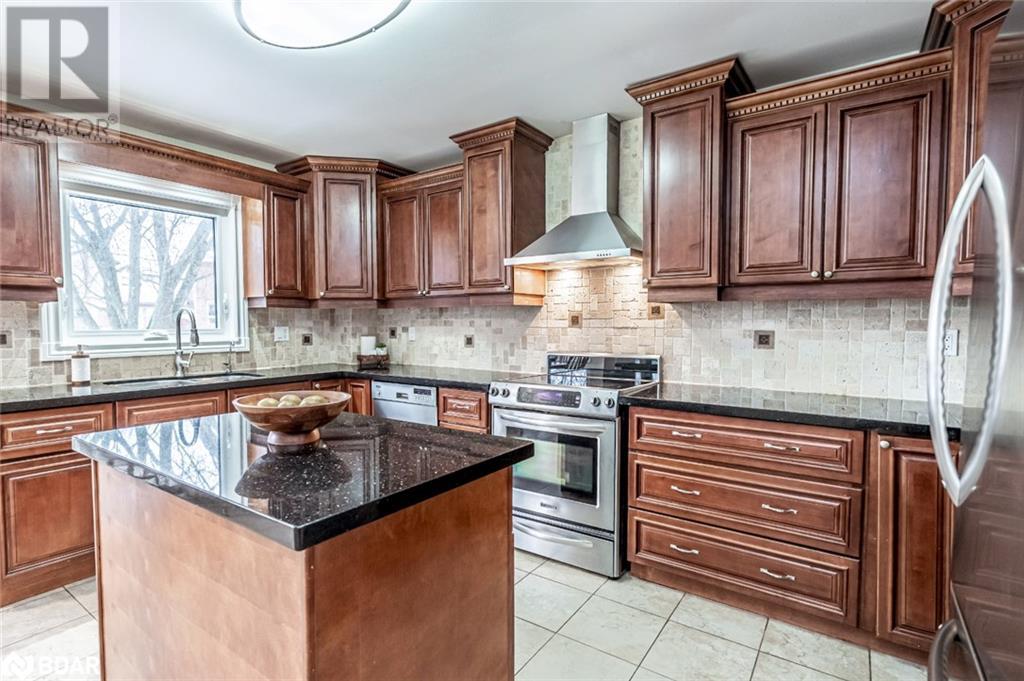 229 Orchard Heights Boulevard, Aurora, Ontario  L4G 5A5 - Photo 3 - 40711152