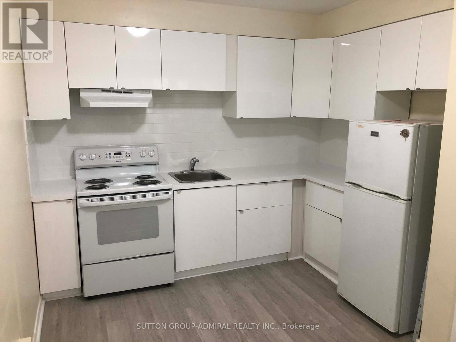 2839 Bathurst Street, Toronto, Ontario  M6B 3A4 - Photo 11 - C12046061