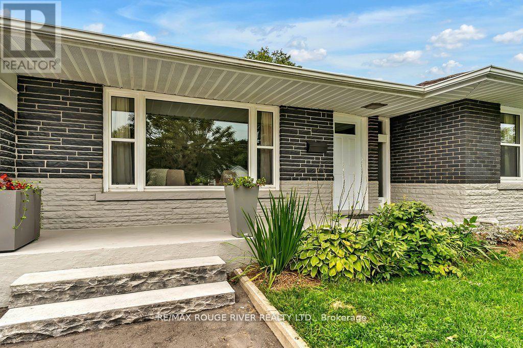 Property at 786 MARY STREET N image 2