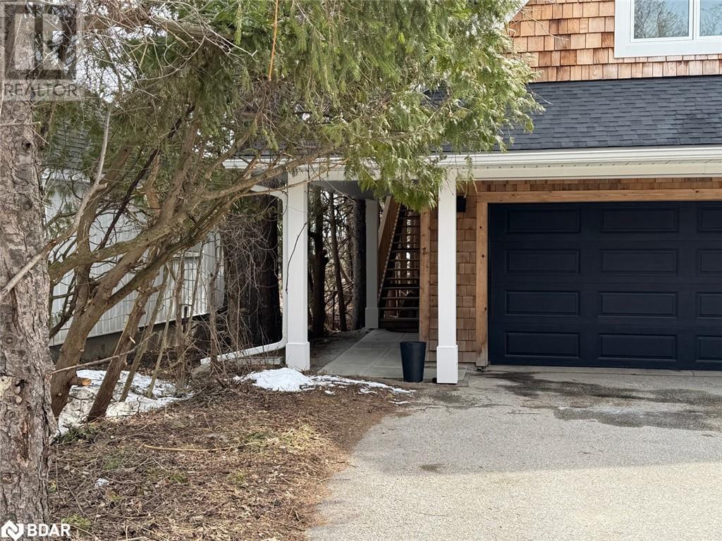 117 Collingwood Street, Barrie, Ontario  L4M 1J2 - Photo 3 - 40710608