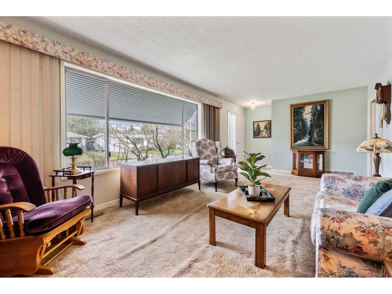 Property at 10050 FAIRVIEW DRIVE image 4