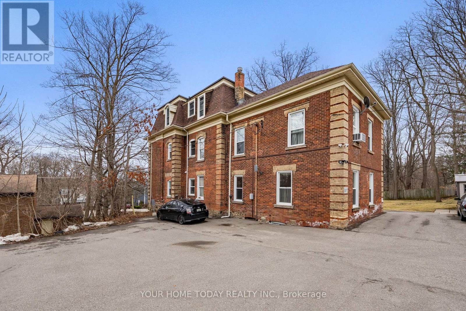 36 Market Street, Halton Hills (Georgetown), Ontario  L7G 3C1 - Photo 17 - W12046036