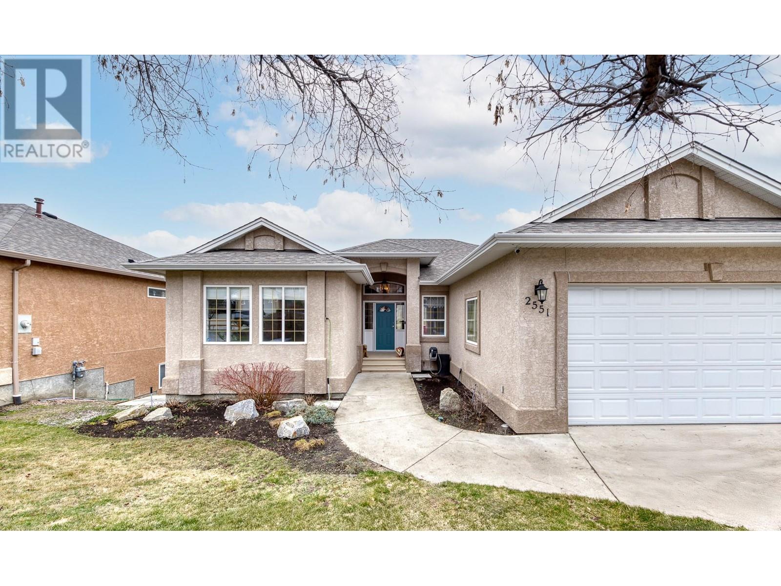 2551 Saddleridge Drive, West Kelowna, British Columbia  V4T 2T5 - Photo 32 - 10340819