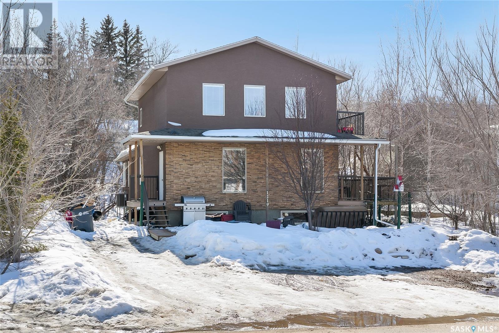 Property at 1219 Grand AVENUE image 1