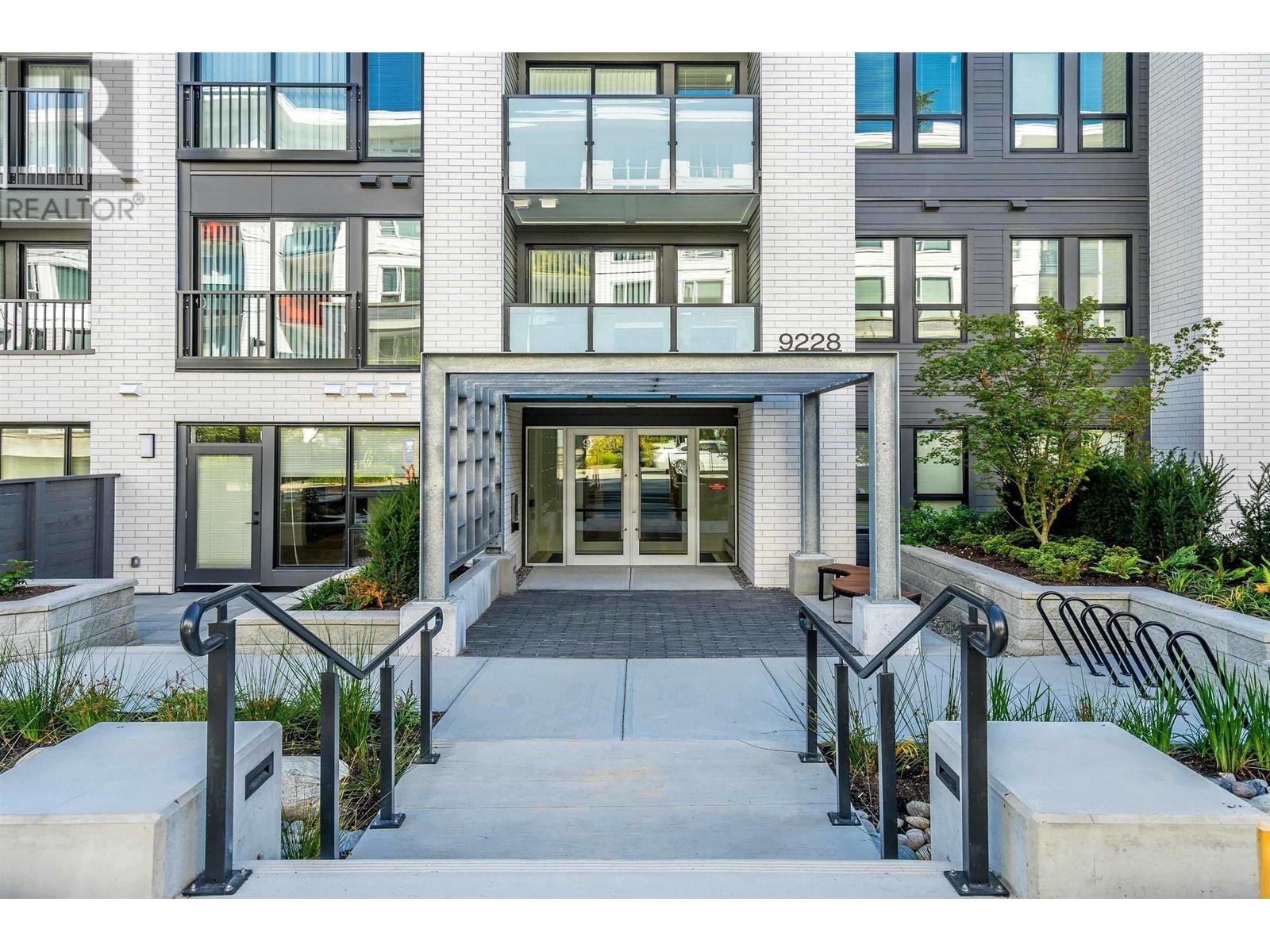 209 9228 Slopes Mews, Burnaby, British Columbia  V5A 0E9 - Photo 2 - R2982826
