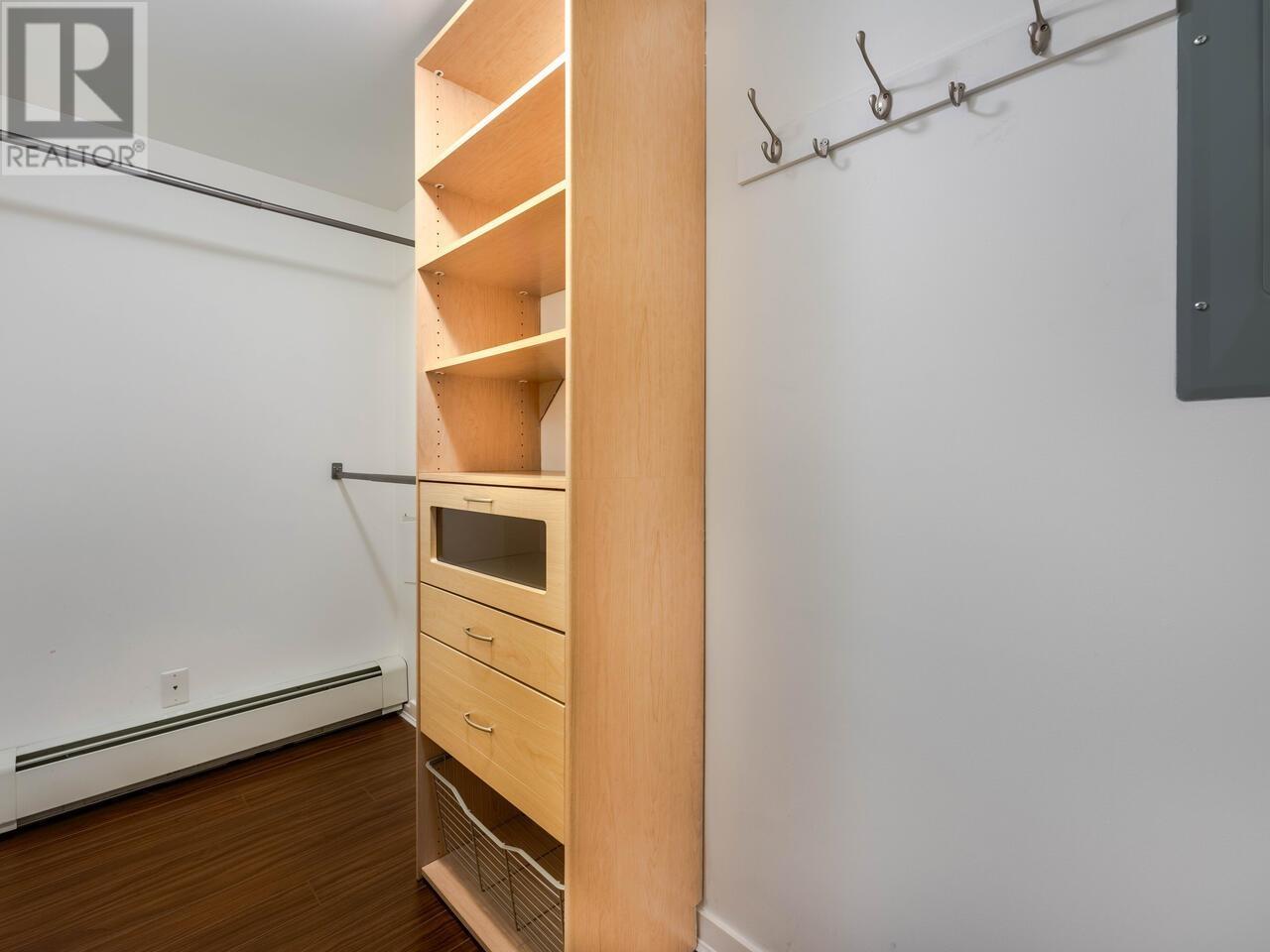 Listing Picture 15 of 25 : 807 633 ABBOTT STREET, Vancouver / 溫哥華 - 魯藝地產 Yvonne Lu Group - MLS Medallion Club Member