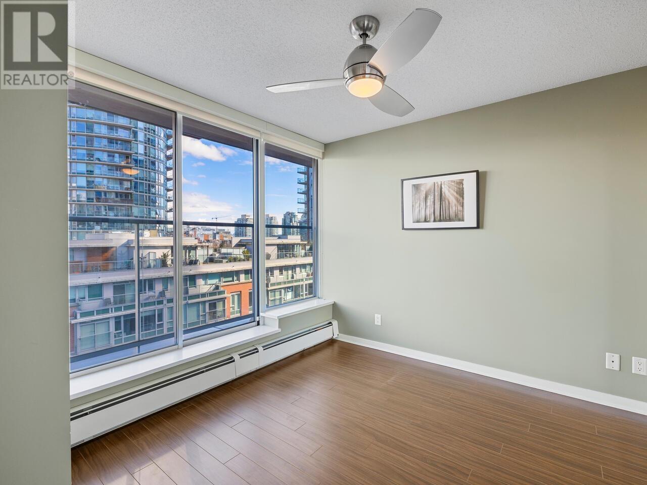 Listing Picture 17 of 25 : 807 633 ABBOTT STREET, Vancouver / 溫哥華 - 魯藝地產 Yvonne Lu Group - MLS Medallion Club Member