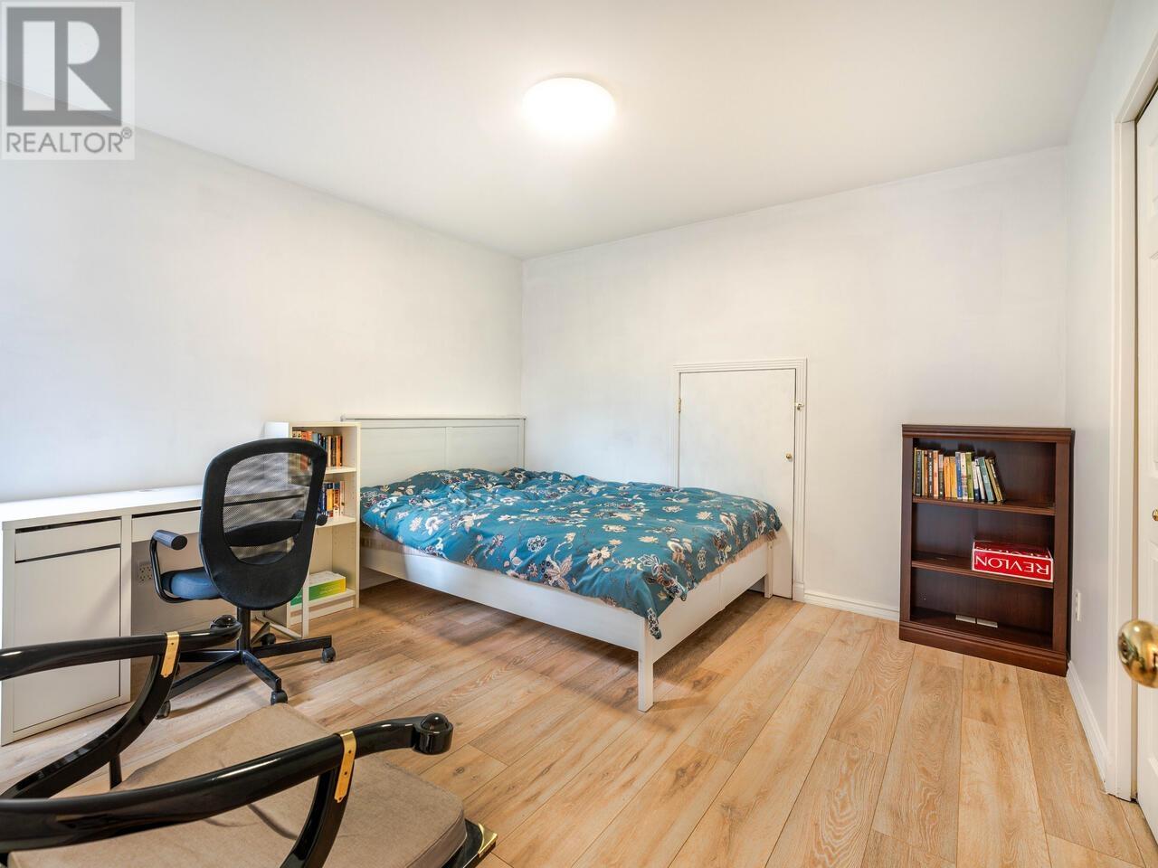 7580 12th Avenue, Burnaby, British Columbia  V3N 2K1 - Photo 11 - R2981724