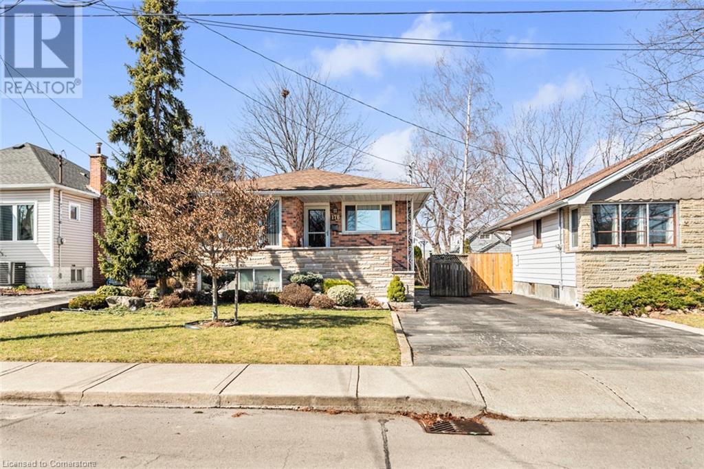 Property at 176 WALTER Avenue S image 3