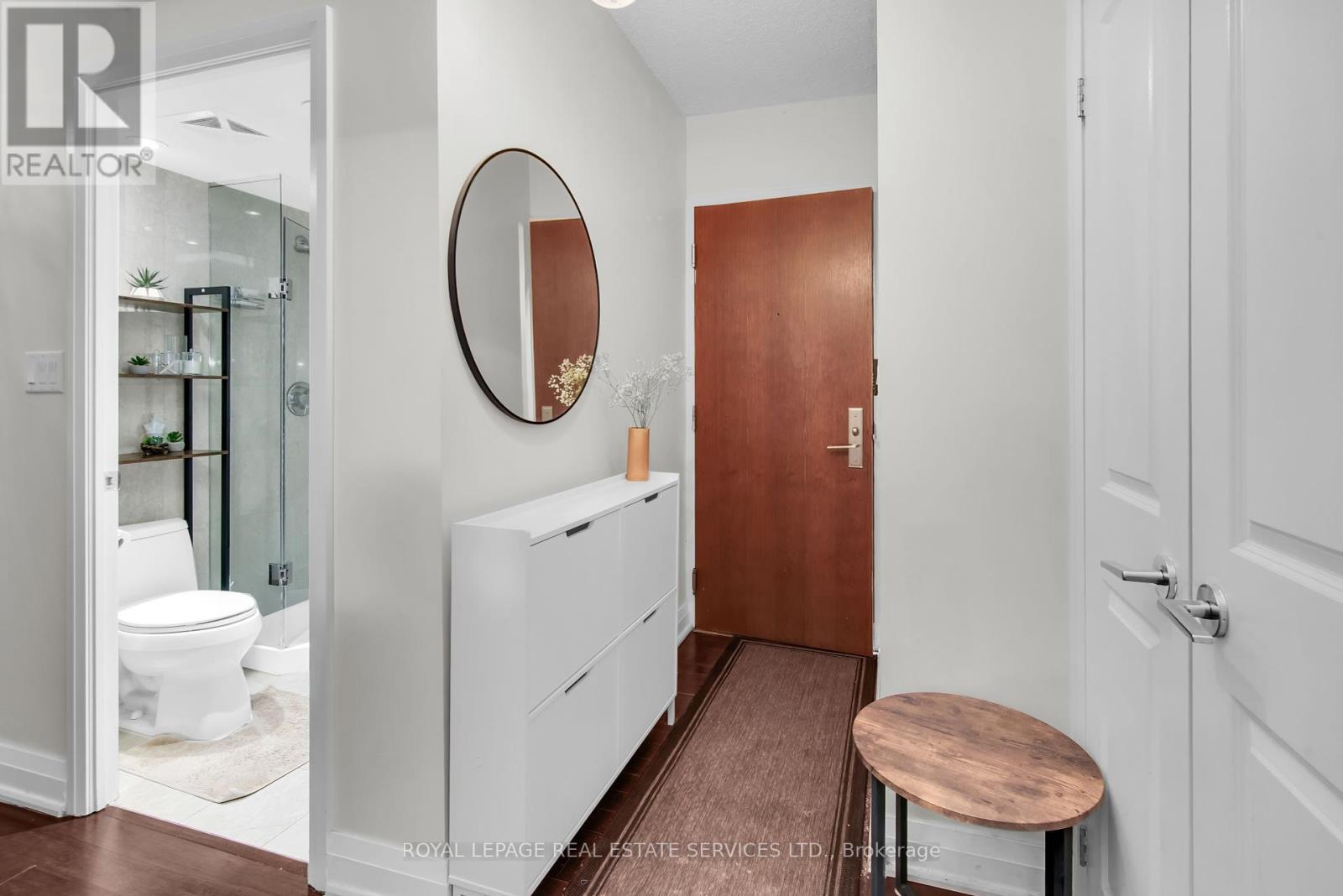 207 - 1430 Yonge Street, Toronto, Ontario  M4T 1Y6 - Photo 2 - C12046067