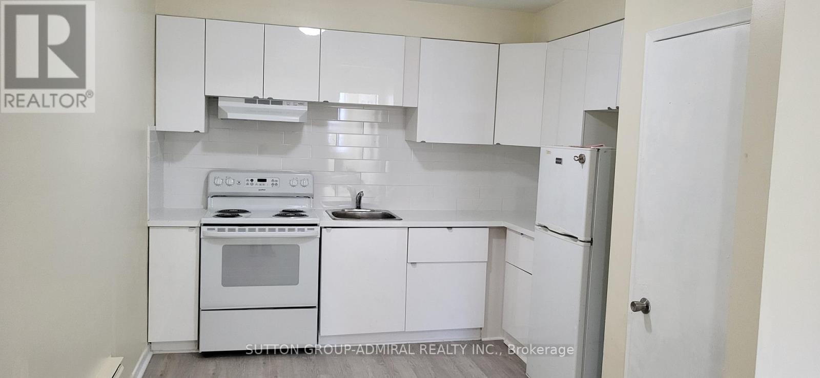 2839 Bathurst Street, Toronto, Ontario  M6B 3A4 - Photo 23 - C12046106