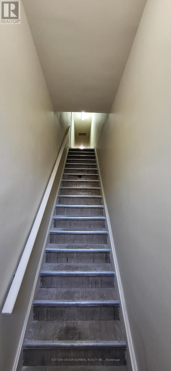 2839 Bathurst Street, Toronto, Ontario  M6B 3A4 - Photo 38 - C12046106