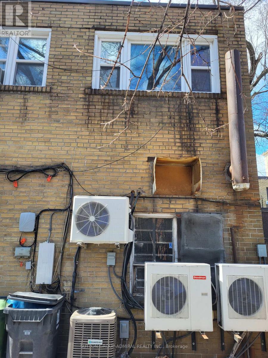 2839 Bathurst Street, Toronto, Ontario  M6B 3A4 - Photo 42 - C12046106