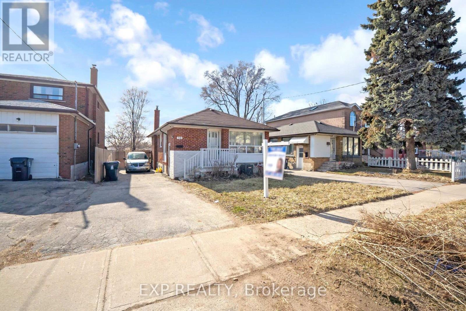 Property at 32 LINDEN AVENUE image 4