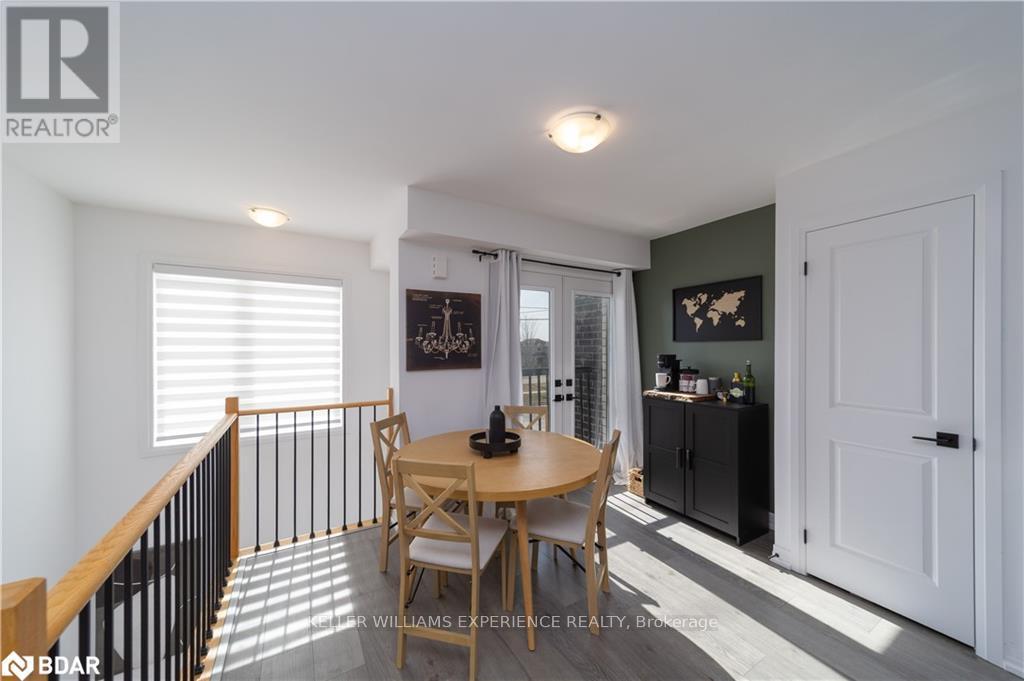123 Fairlane Avenue, Barrie (Innis-Shore), Ontario  L9J 0M5 - Photo 16 - S12046113