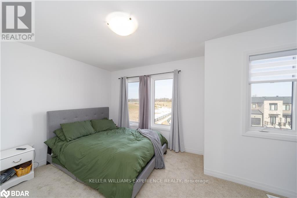 123 Fairlane Avenue, Barrie (Innis-Shore), Ontario  L9J 0M5 - Photo 6 - S12046113