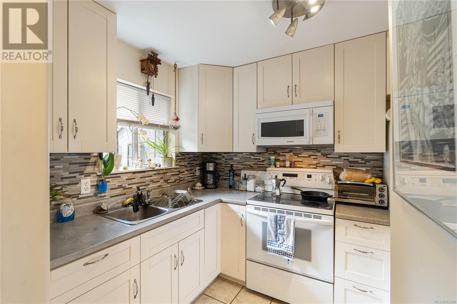 Property at 1 68 Mill St image 3